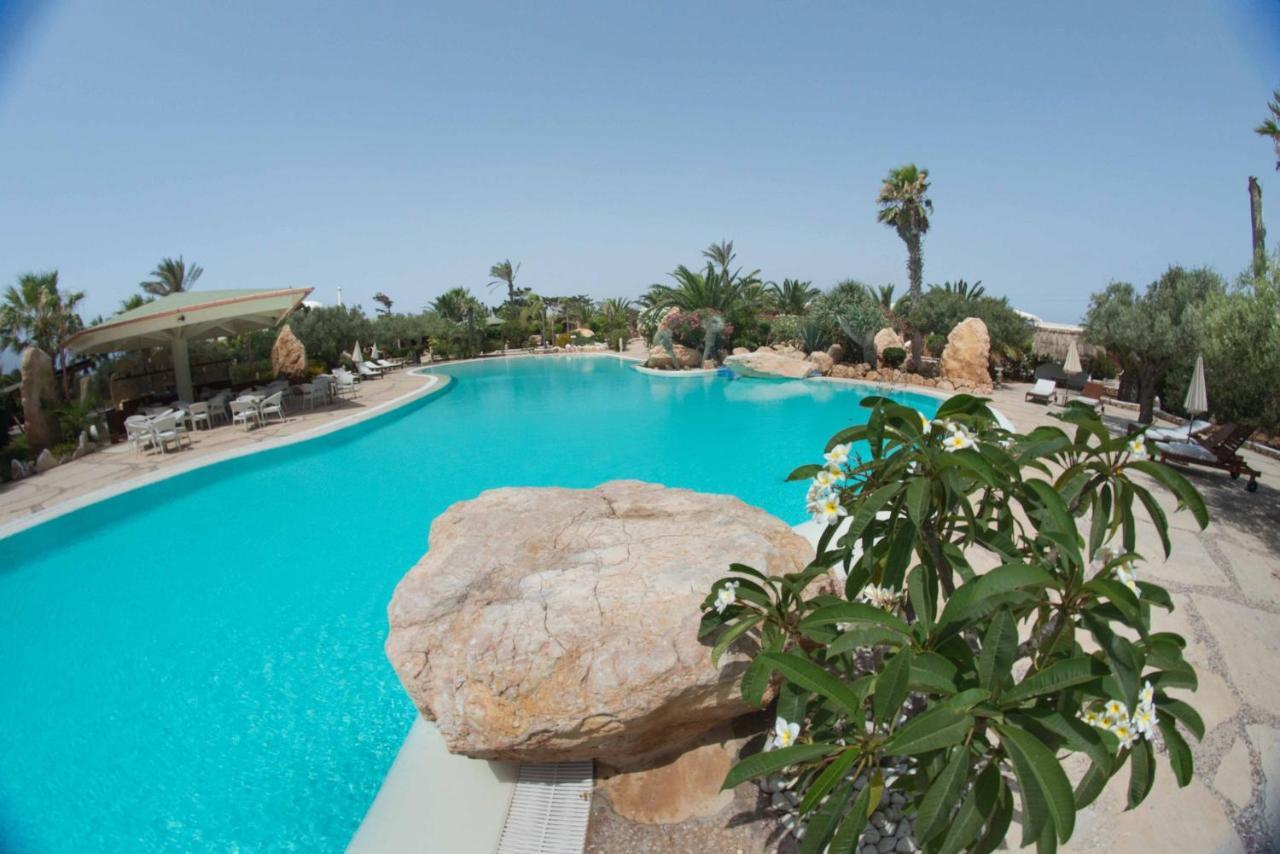 Cupola Bianca Resort لامبيدوزا المظهر الخارجي الصورة
